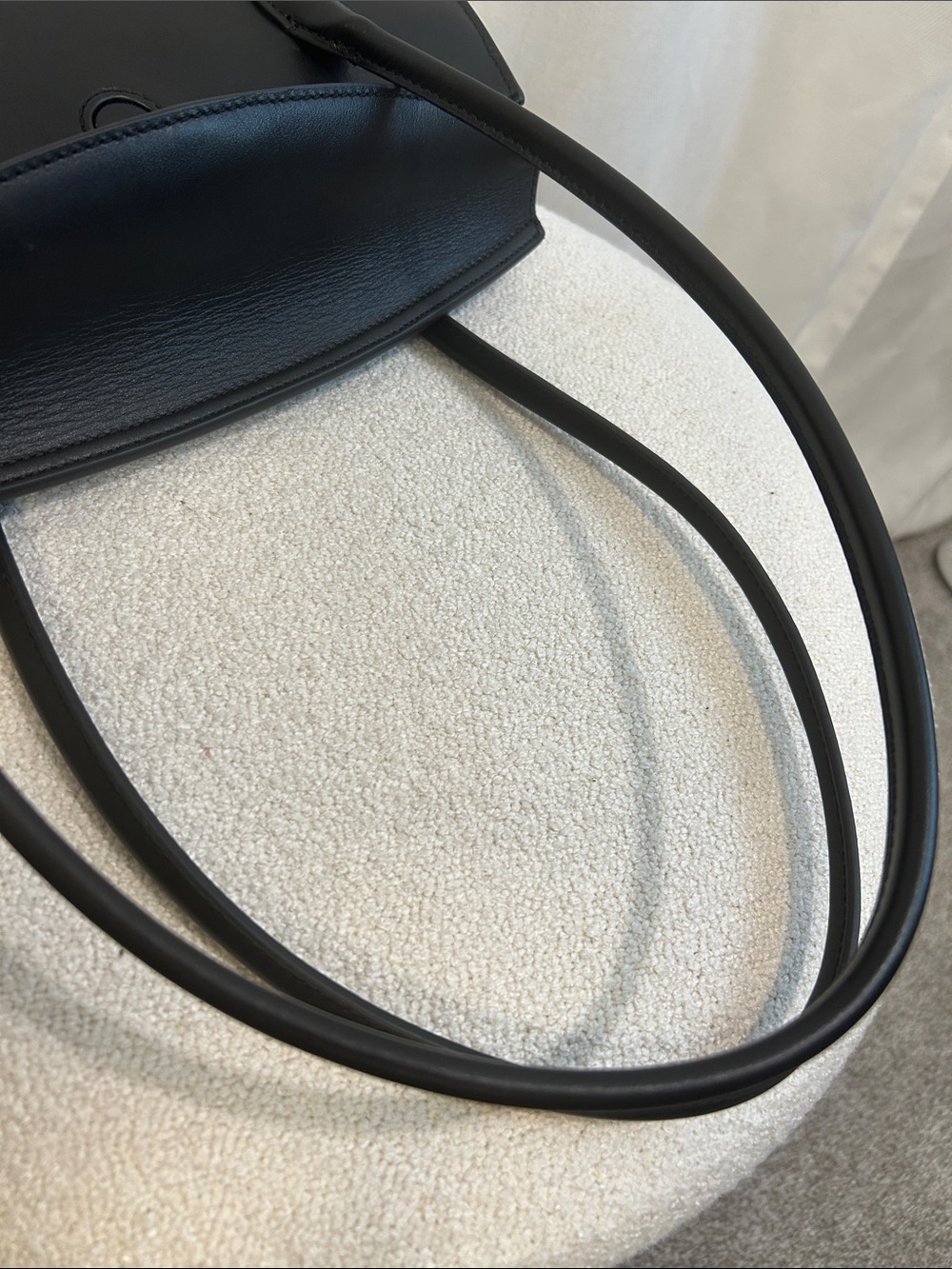 Quince Amelie Black Leather Shoulder Bag - Picture 17 of 17